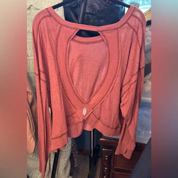 NWT Free People FP Movement My Time Layer - clove dark red mauve pink - large - Picture 7 of 8